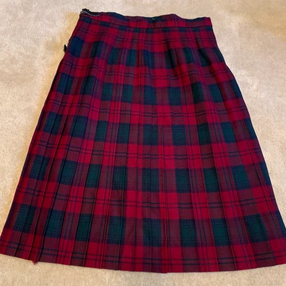 Strathmore Red Tartan 100% Wool Skirt - Picture 2 of 9